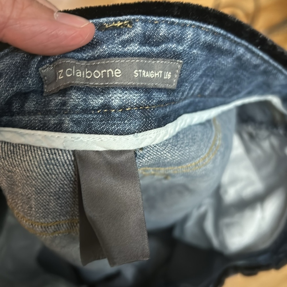 Jeans - Picture 3 of 3